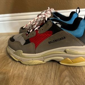 Balenciaga sneaker grey and red / multi color . Size men 12 /Eu 46.